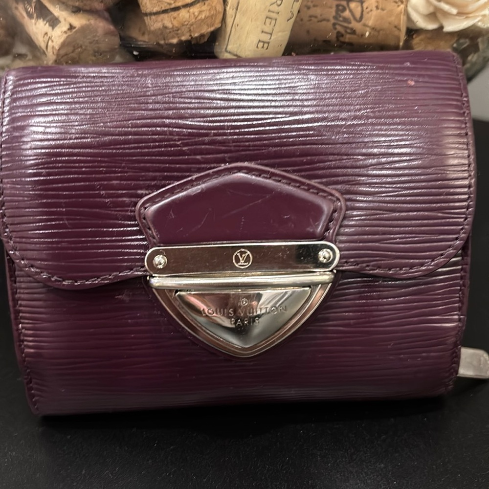 - Louis Vuitton Wallet